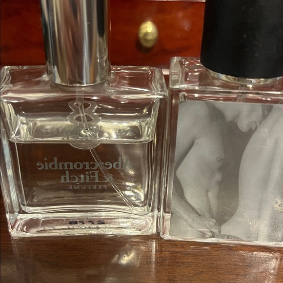 Abercrombie & Fitch Clear Glass Perfume Duo - Picture 2 of 3